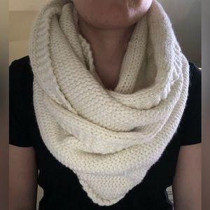 Chunky Knit Cream Infinity Scarf